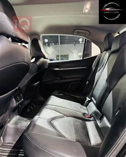 تۆیۆتا کامری